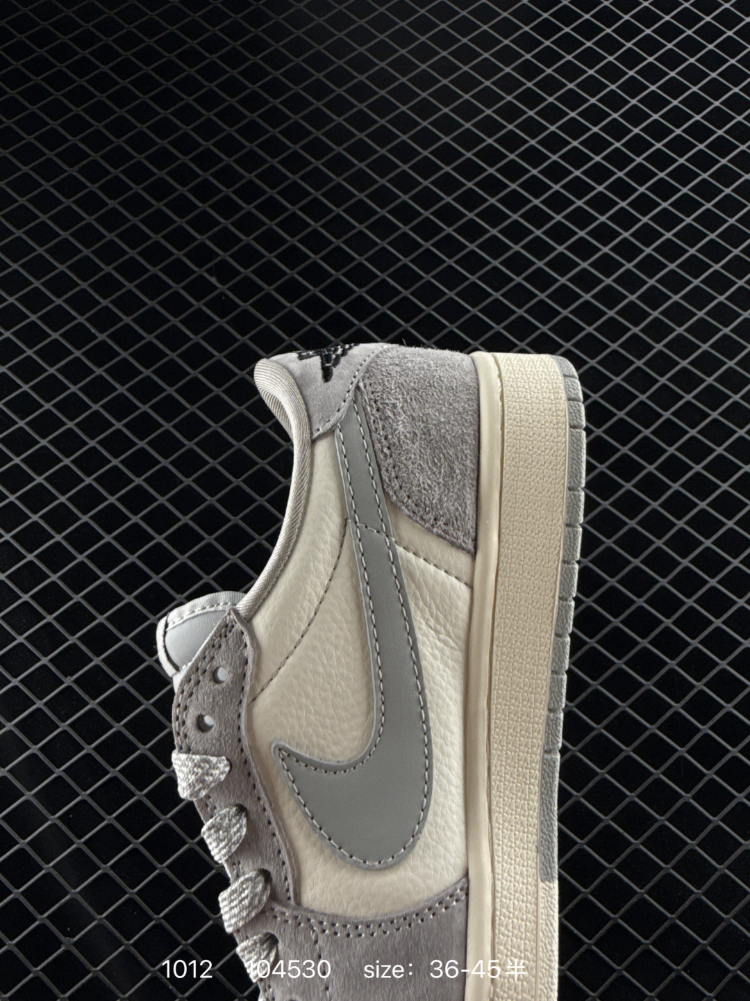 Travis Scott x Air Jordan 1 ” Reverse Mocha “